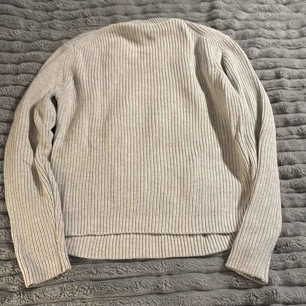 Sweater - Picture 4 of 4